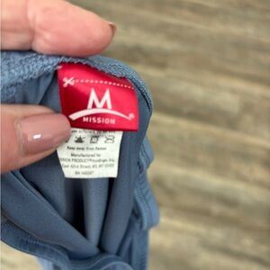 Mission Lightweight HydroActive neck gaiter. Slate Blue
